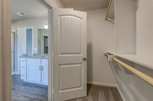 $419,700 | 26571 West 83rd Terrace, Lenexa, KS 66227