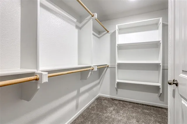 $419,700 | 26571 West 83rd Terrace, Lenexa, KS 66227