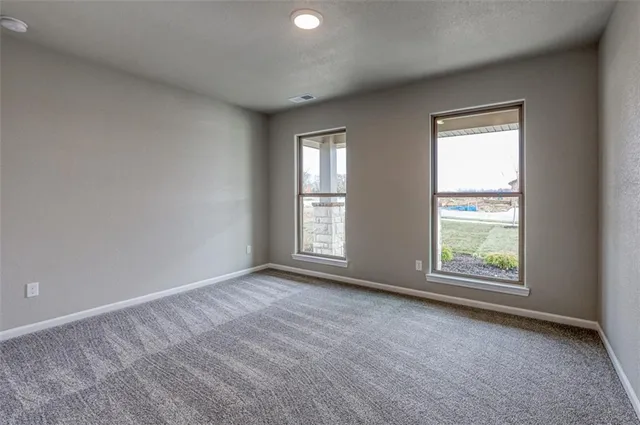 $419,700 | 26571 West 83rd Terrace, Lenexa, KS 66227