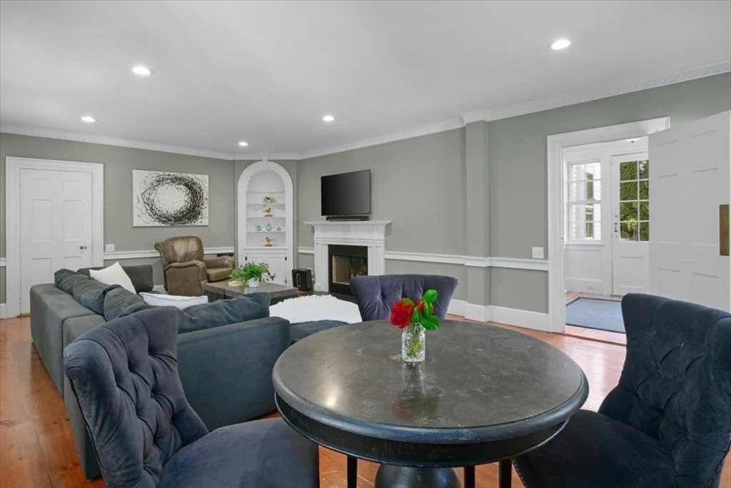 663 Main Street Medfield, MA 02052 - Photo 15 of 42