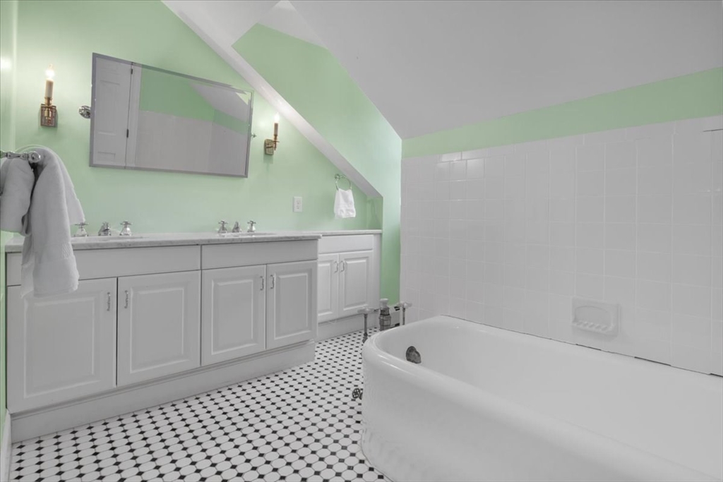 663 Main Street Medfield, MA 02052 - Photo 30 of 42