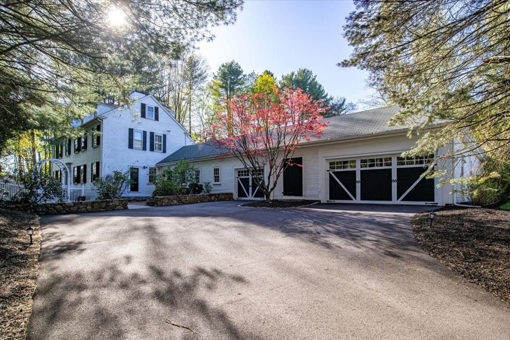 663 Main Street Medfield, MA 02052 - Photo 4 of 42