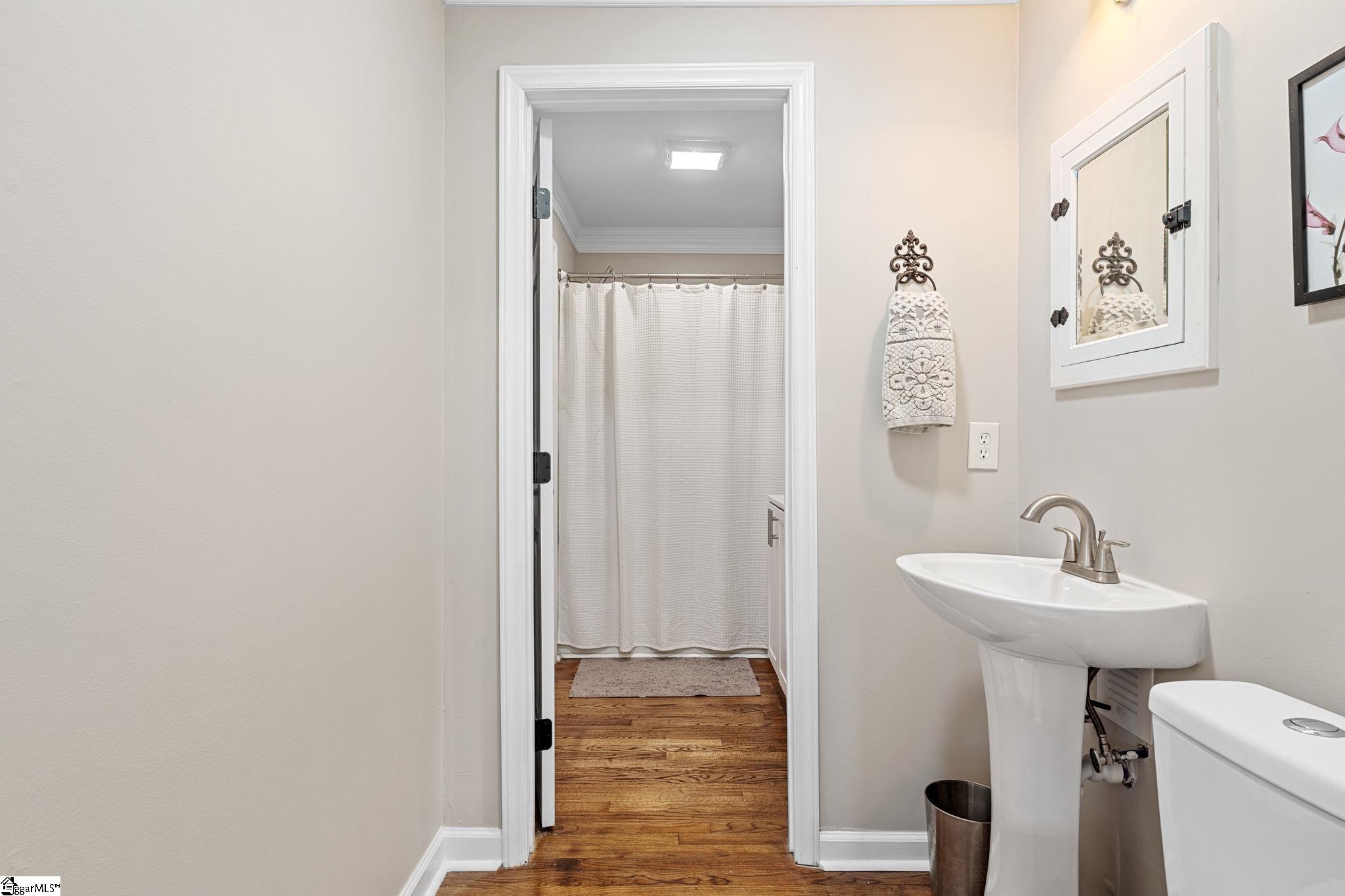204 Greenacre Road Greenville, SC 29607 - Photo 15 of 45