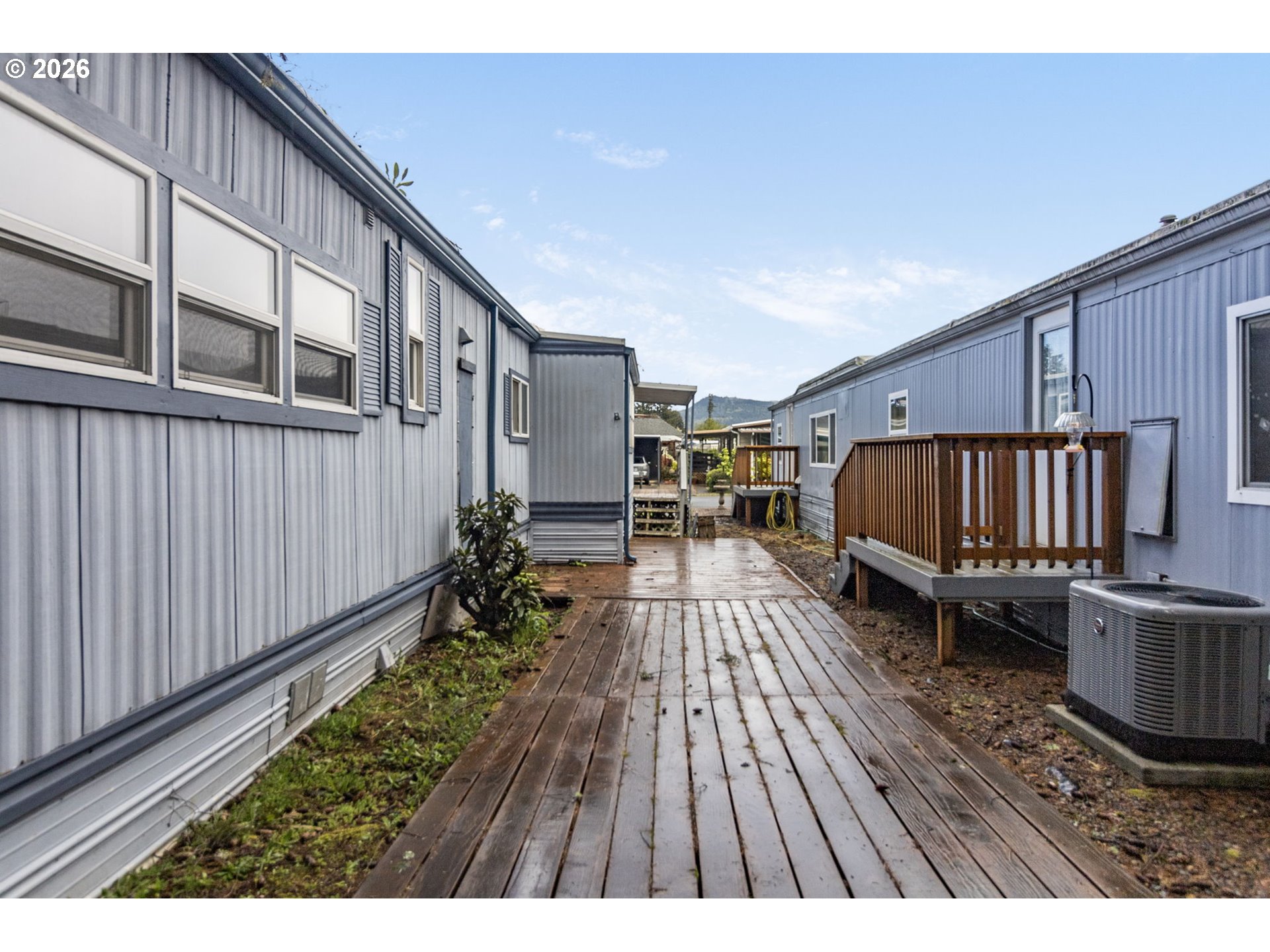 205 South 54th Street, Unit 76 Springfield, OR 97478 - Photo 28 of 41 Deck