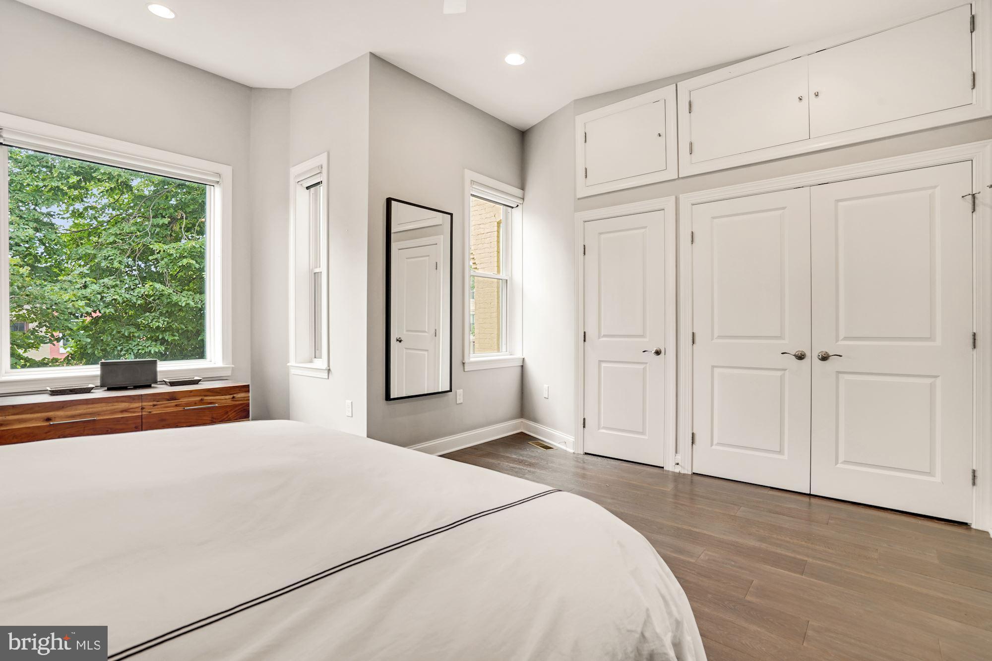 403 R Street Northwest Washington, DC 20001 - Photo 13 of 27