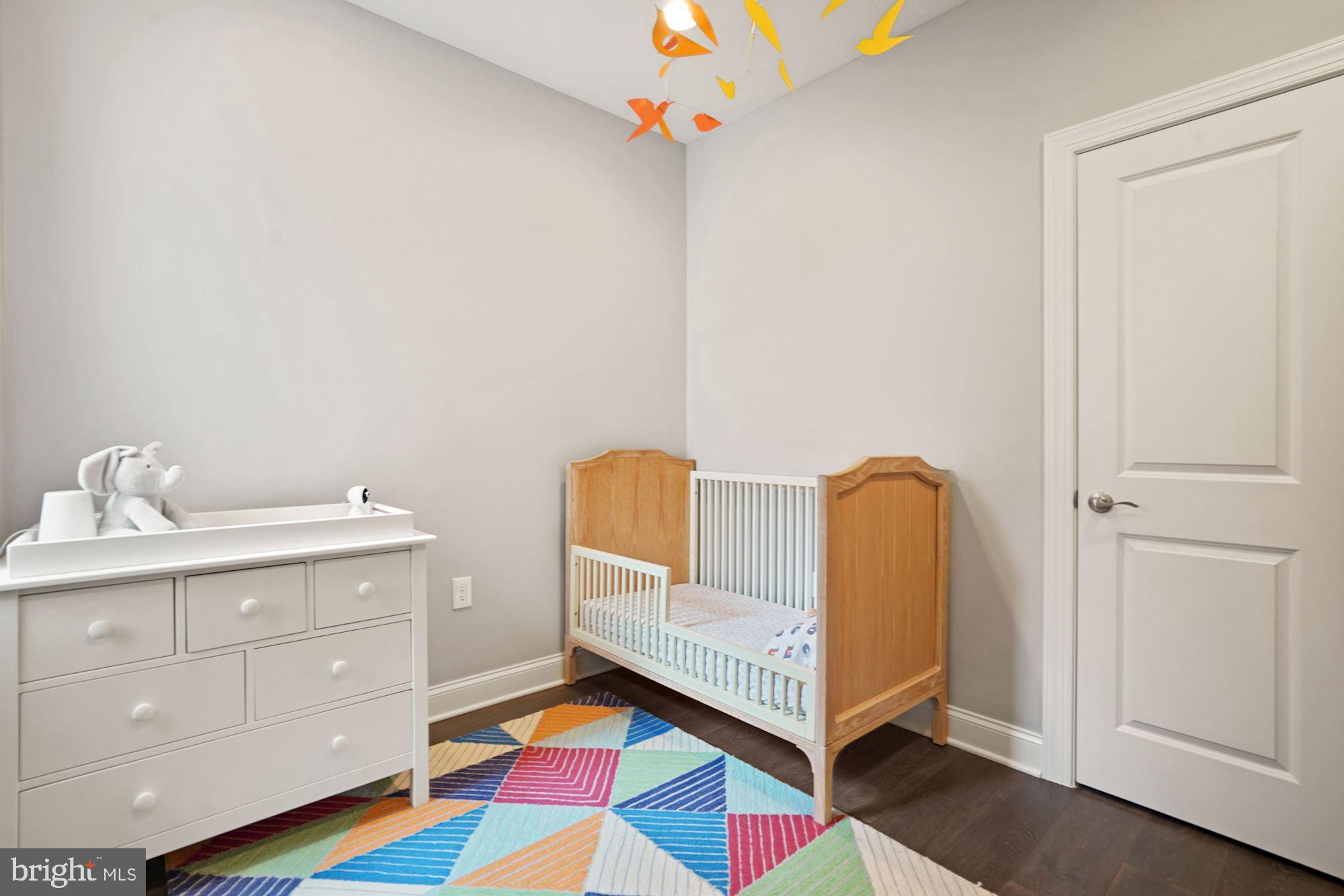 403 R Street Northwest Washington, DC 20001 - Photo 17 of 27