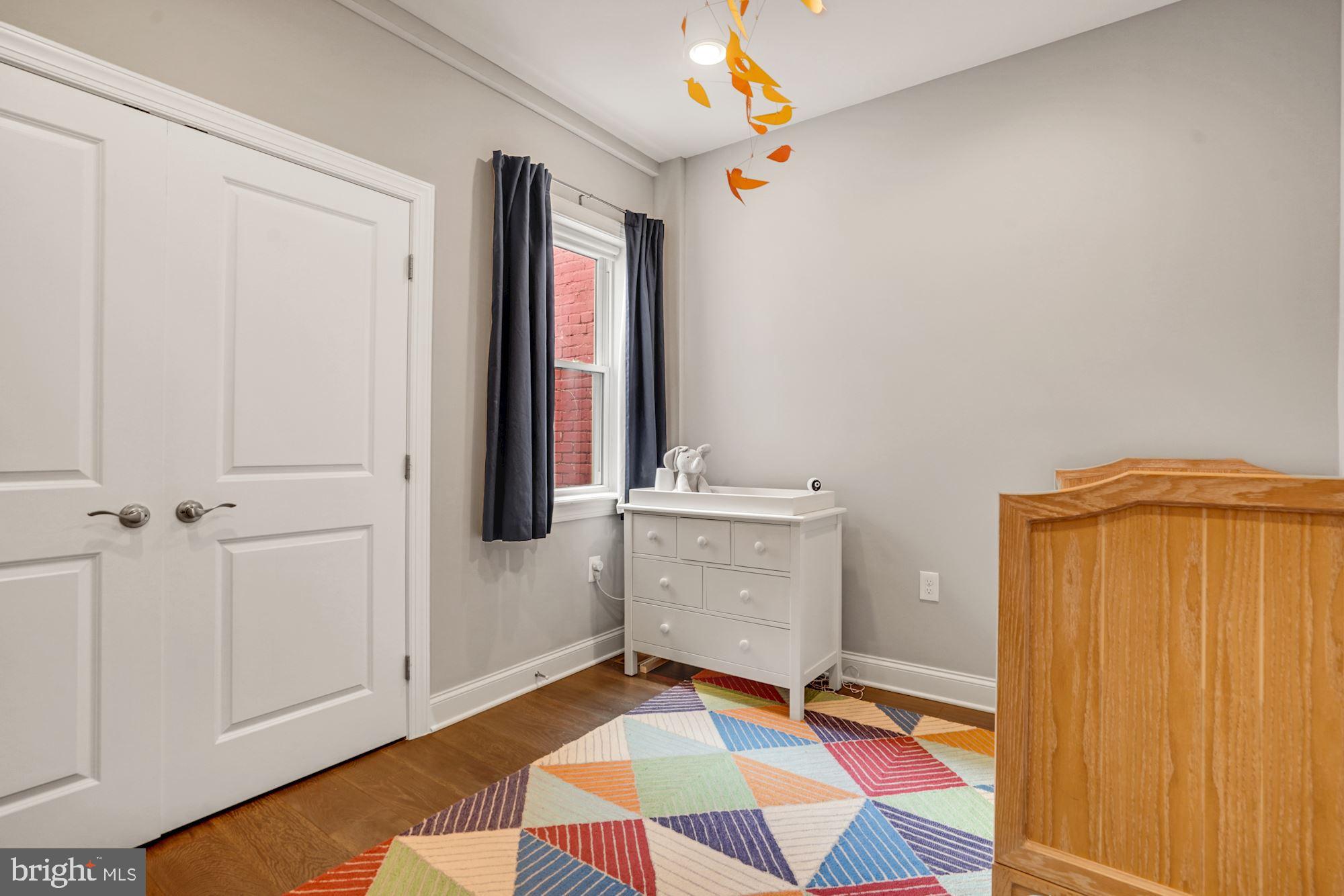 403 R Street Northwest Washington, DC 20001 - Photo 18 of 27