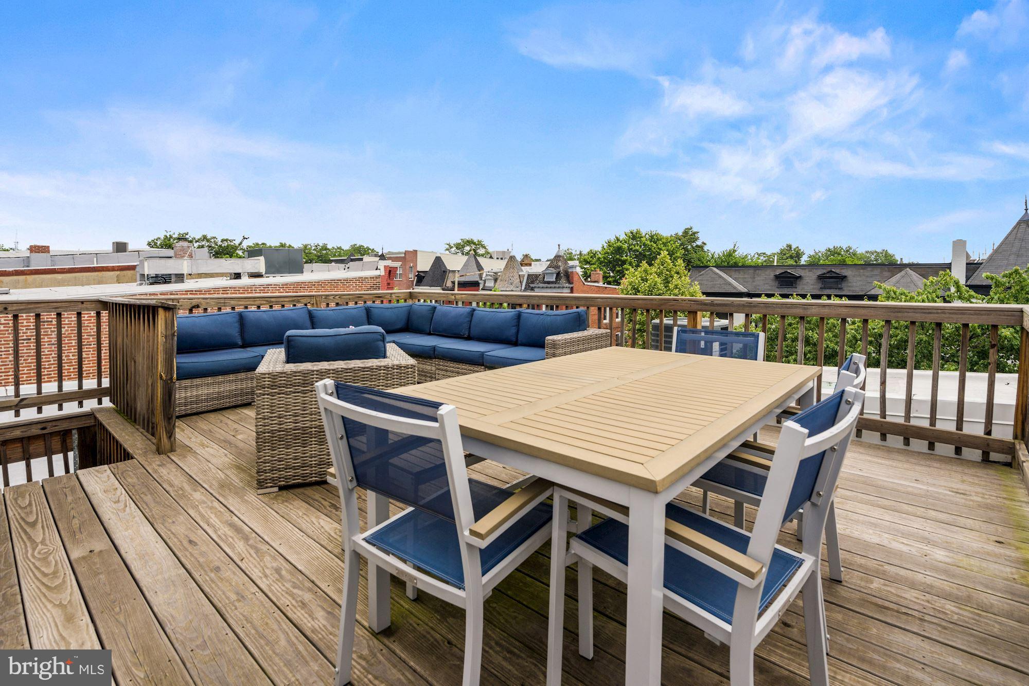 403 R Street Northwest Washington, DC 20001 - Photo 24 of 27