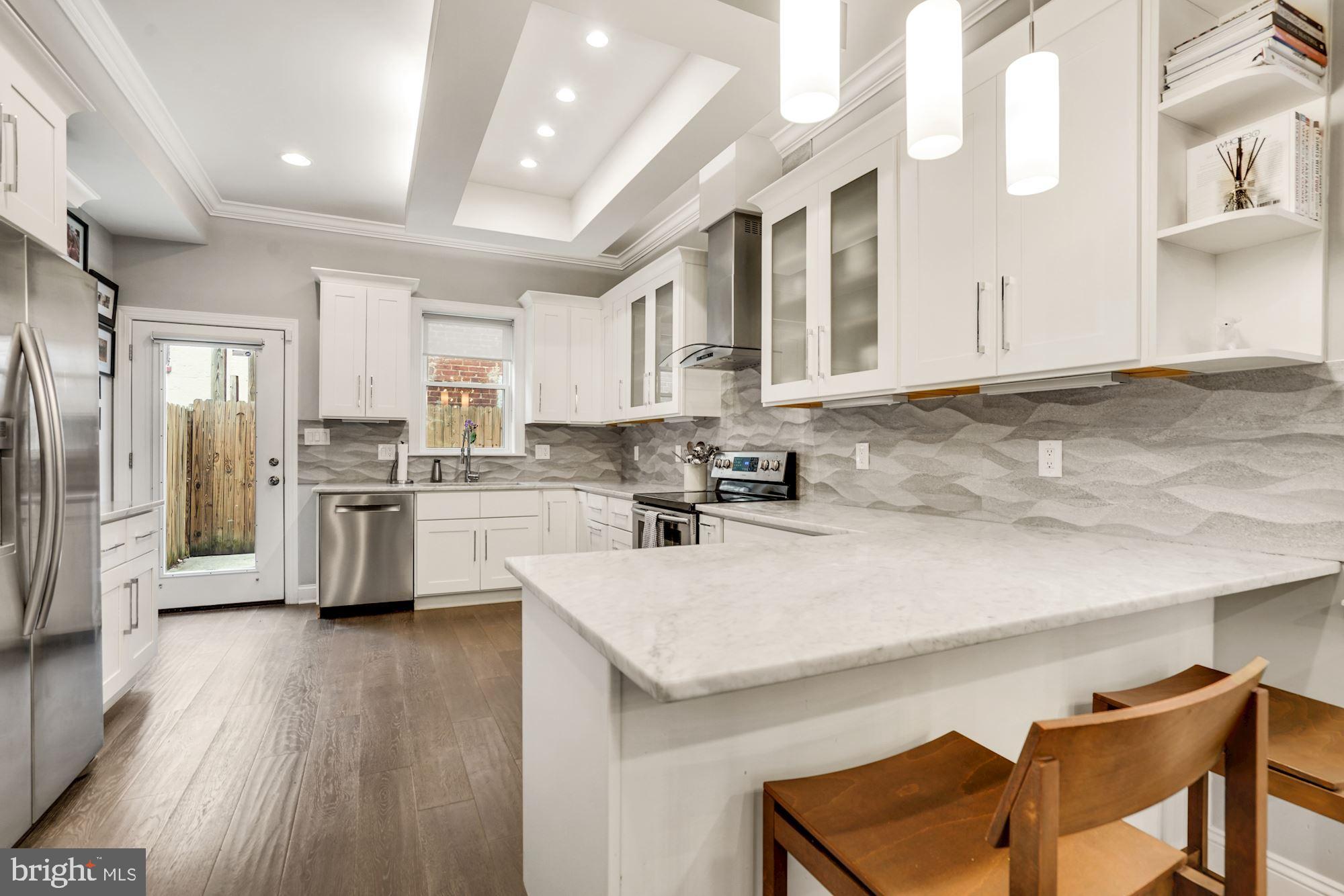 403 R Street Northwest Washington, DC 20001 - Photo 8 of 27