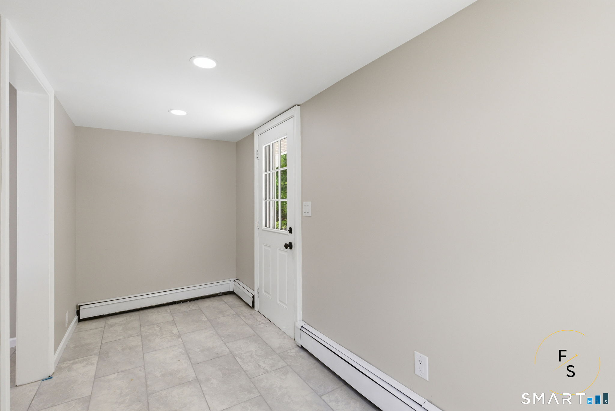 65 Broad Street Manchester, CT 06042 - Photo 12 of 40 a view of an empty room