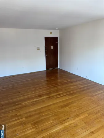 $2,150 | 1624 Valley Street, Unit 2B, Fort Lee, NJ 07024