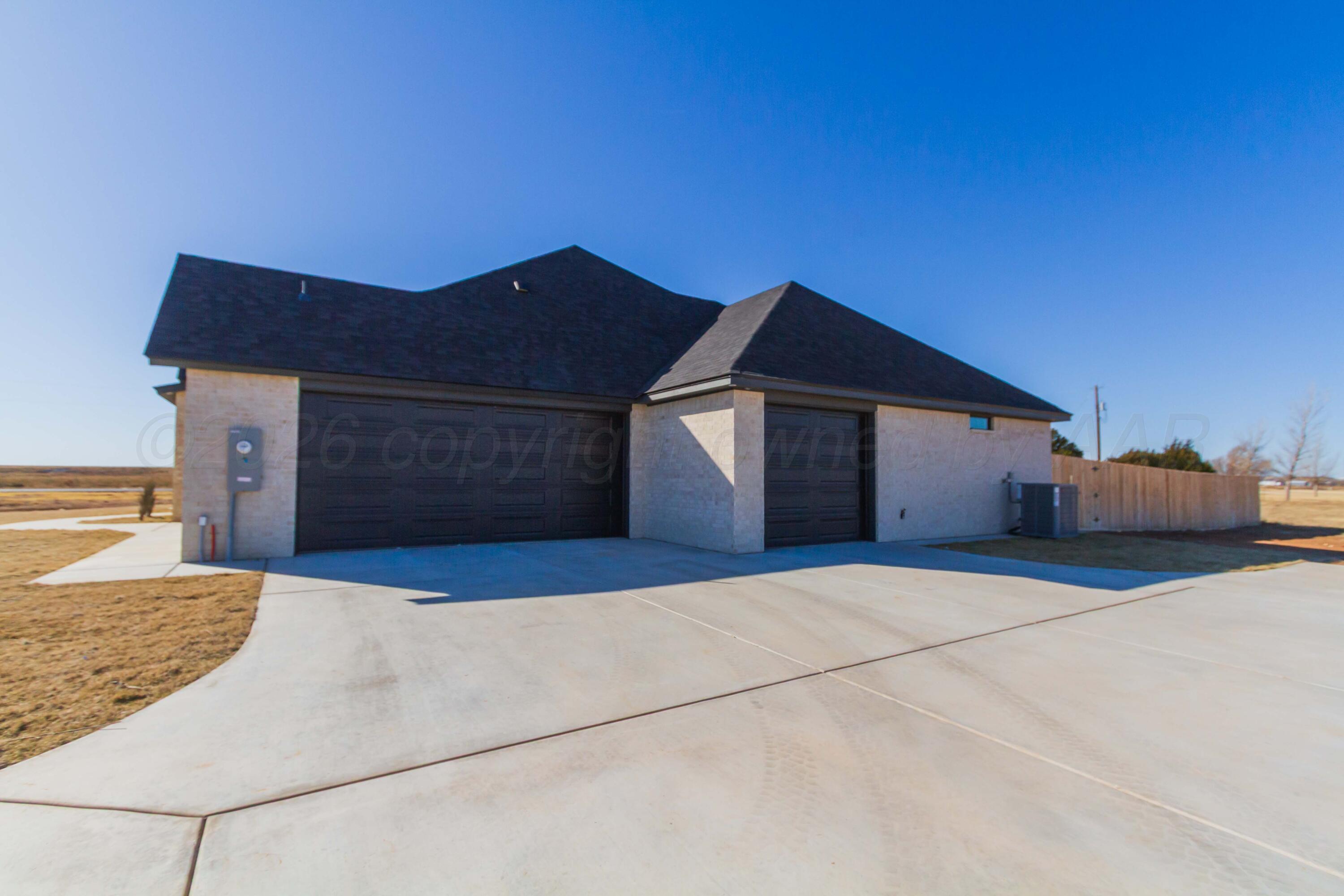25250 High Plains Road Canyon, TX 79015 - Photo 6 of 48 GARAGE
