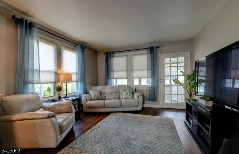 22 Jacksonville Road Pequannock, NJ 07444 - Photo 7 of 35 Gallery Image 7
