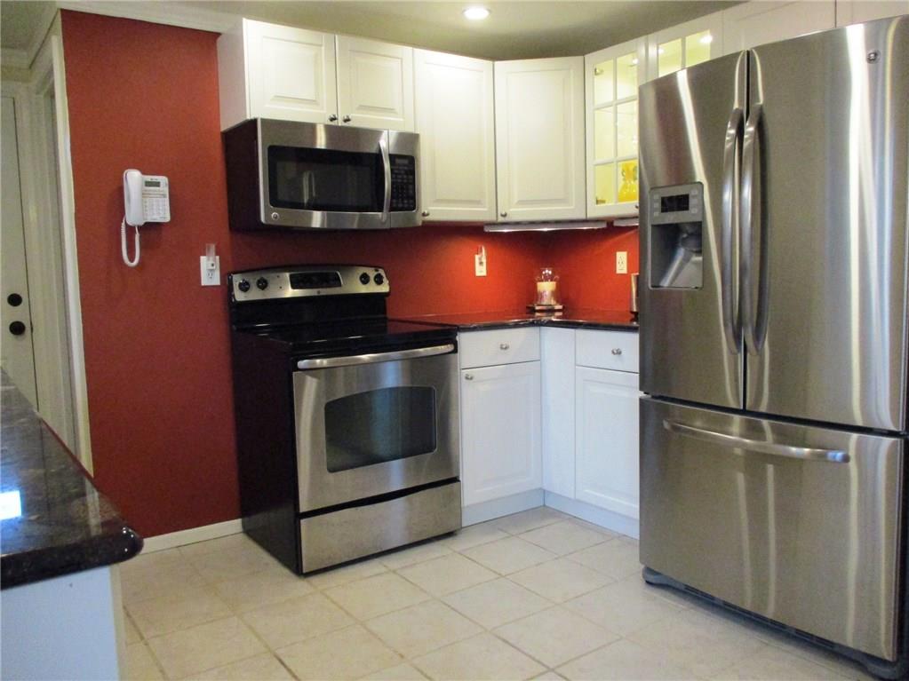 107 Washington Road Forest Hills, PA 15221 - Photo 6 of 23 Gallery Image 6
