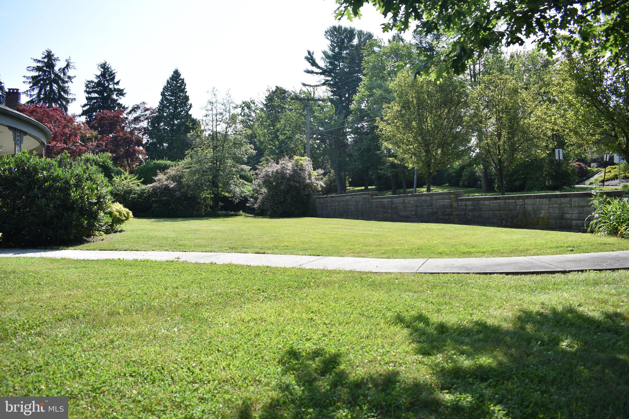 101 Rathton Road York, PA 17403 - Photo 2 of 43 Gallery Image 2