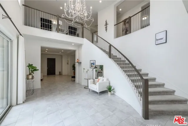 a view of entryway and hall