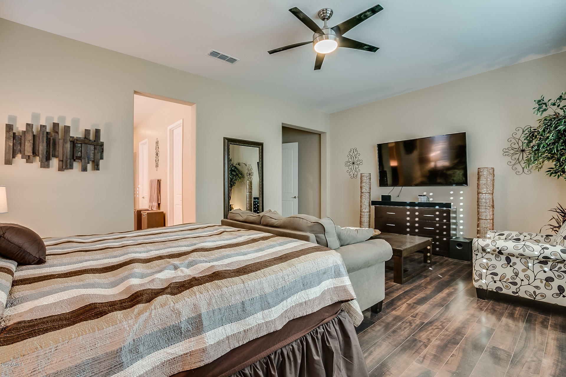 883 East Hampton Lane Gilbert, AZ 85295 - Photo 18 of 28 Hampton - 38