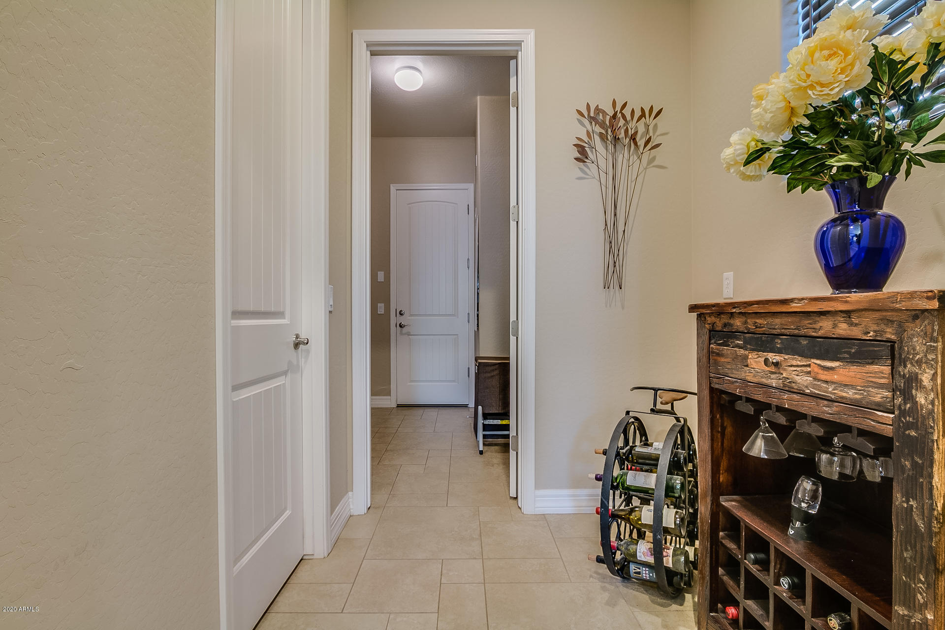 883 East Hampton Lane Gilbert, AZ 85295 - Photo 20 of 28 Hampton - 46