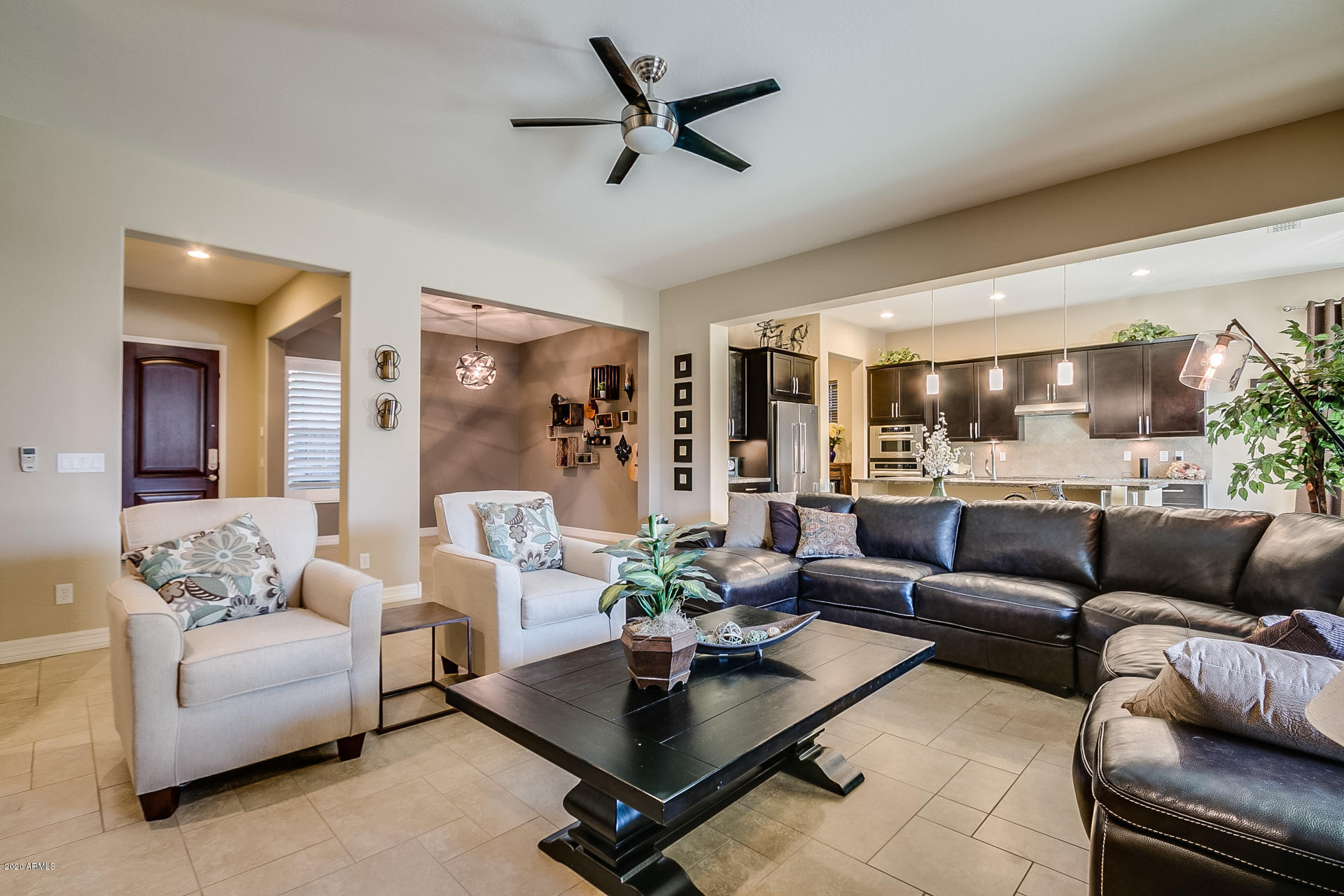 883 East Hampton Lane Gilbert, AZ 85295 - Photo 6 of 28 Hampton - 24