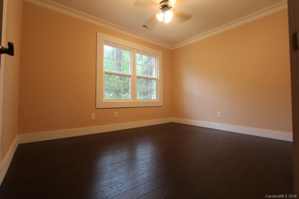 200 Clearbrook Road Matthews, NC 28105 - Photo 13 of 16 Gallery Image 13