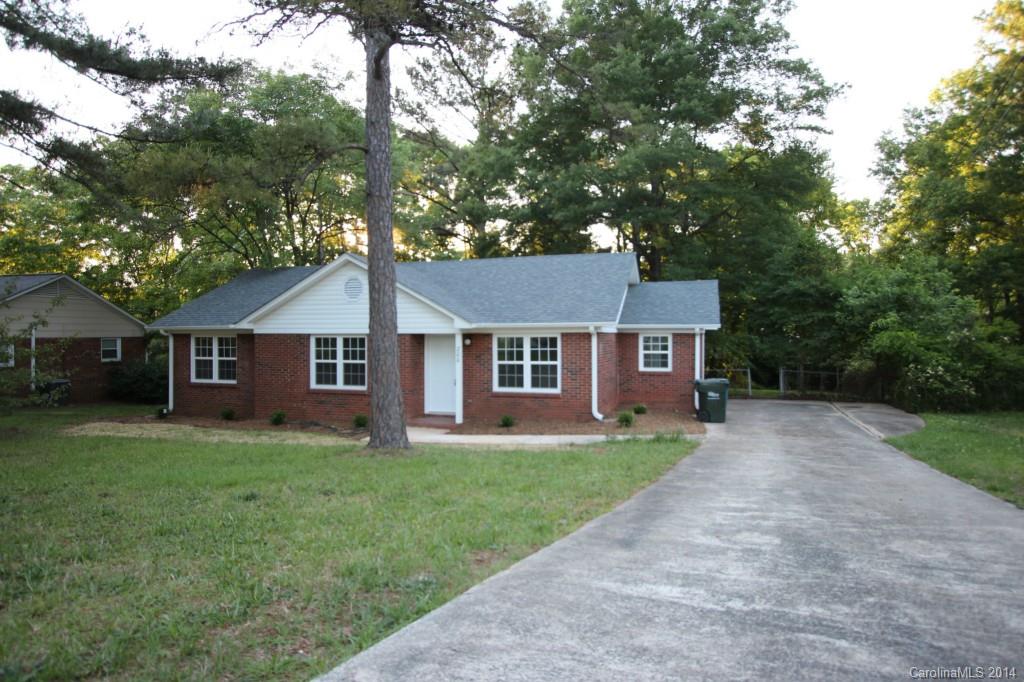 200 Clearbrook Road Matthews, NC 28105 - Photo 16 of 16 Gallery Image 16