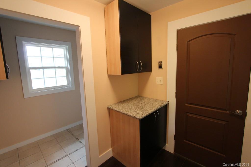 200 Clearbrook Road Matthews, NC 28105 - Photo 5 of 16 Gallery Image 5