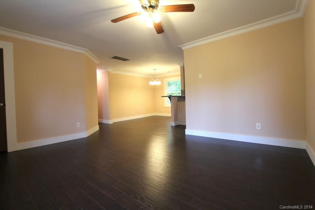 200 Clearbrook Road Matthews, NC 28105 - Photo 7 of 16 Gallery Image 7