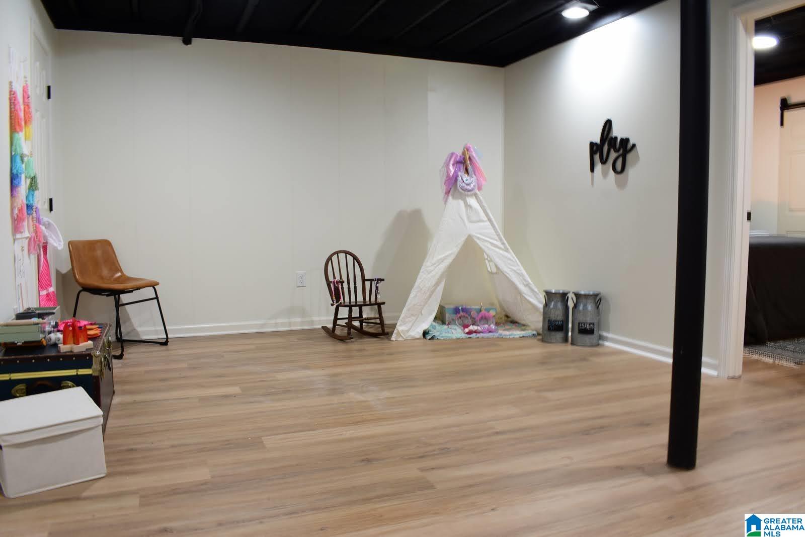 1059 Thompson Road Alabaster, AL 35007 - Photo 36 of 42 Gallery Image 36