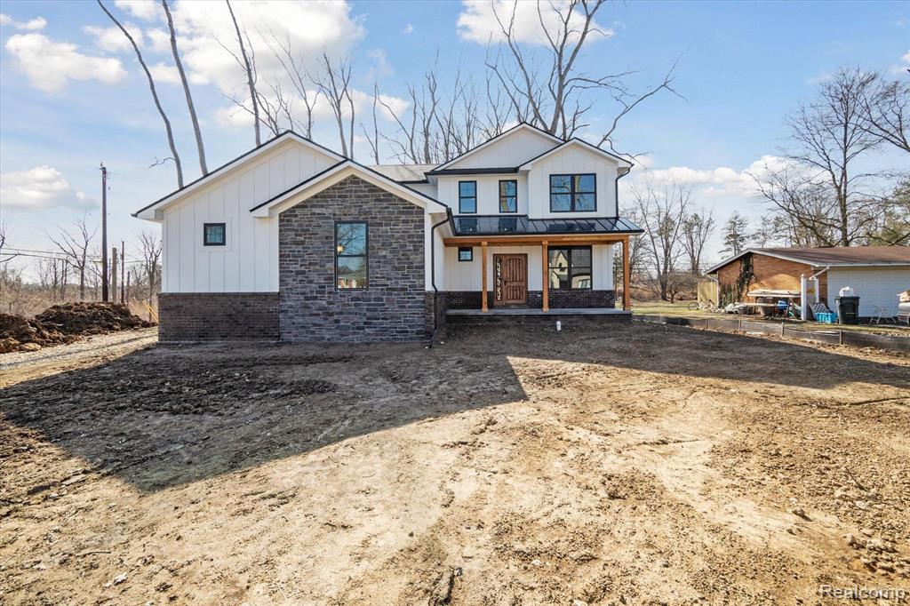 241 Maplehill Road Rochester Hills, MI 48306 - Photo 3 of 46