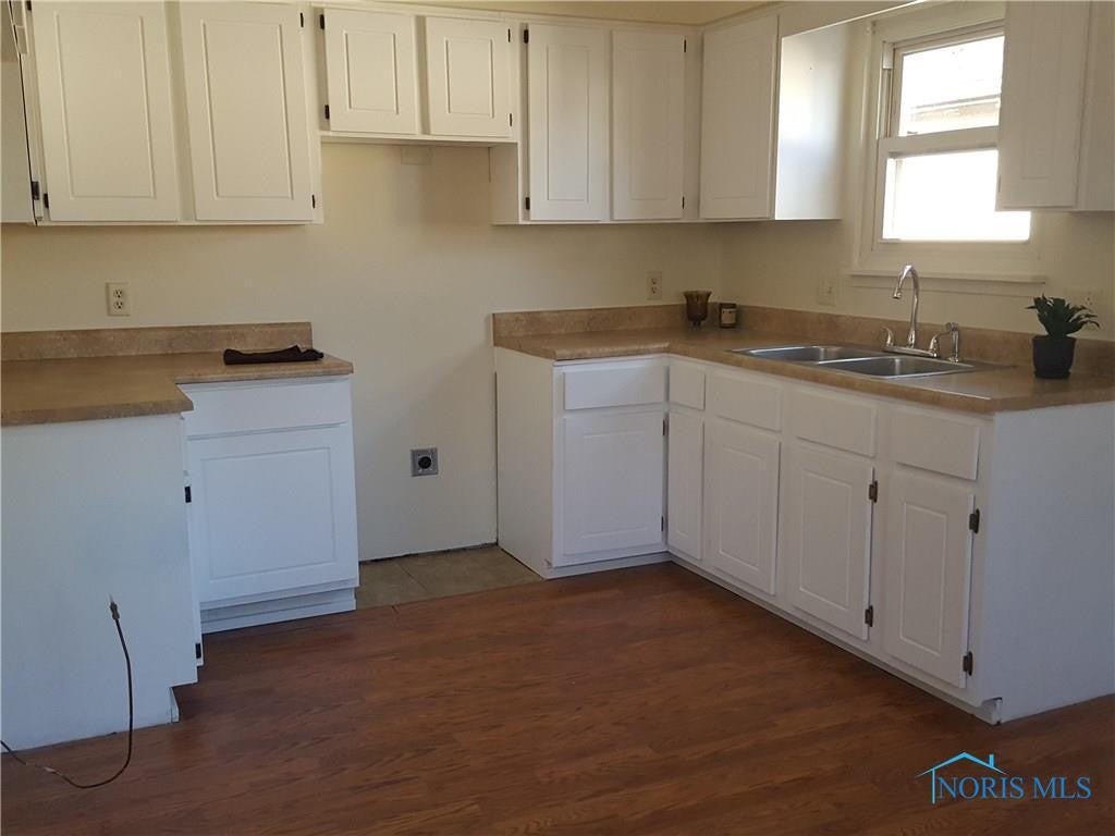 923 Jean Road Toledo, OH 43615 - Photo 7 of 16 Gallery Image 7
