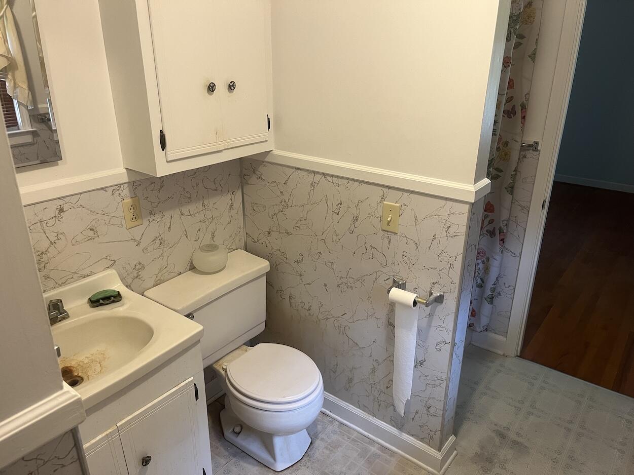 379 Chestnut Road Walterboro, SC 29488 - Photo 17 of 33 379ChestnutRd-17