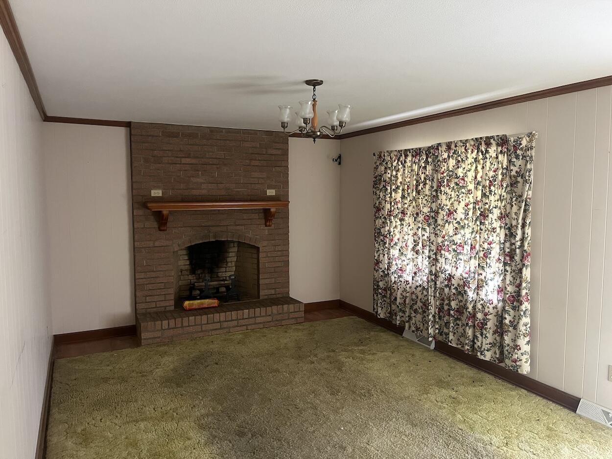 379 Chestnut Road Walterboro, SC 29488 - Photo 9 of 33 379ChestnutRd-9