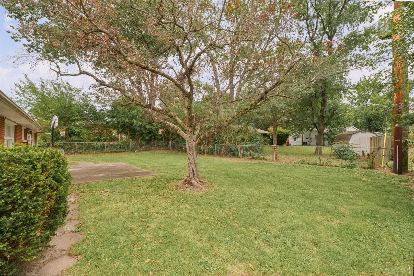 1407 West John Street Champaign, IL 61821 - Photo 33 of 34 Gallery Image 33