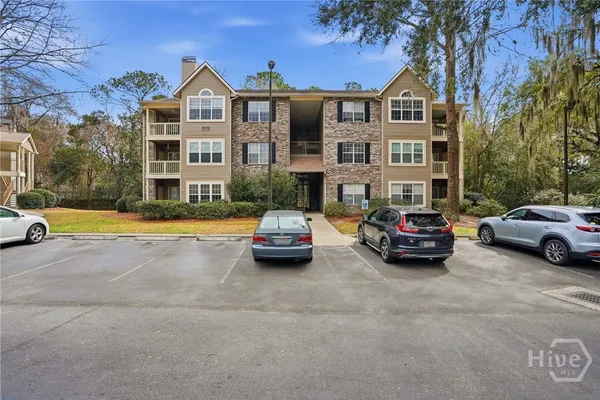 $204,500 | 12300 Apache Avenue, Unit 1208, Savannah, GA 31419