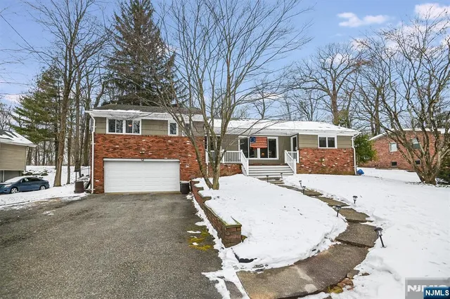 $699,911 | 45 Indian Road, Wayne, NJ 07470