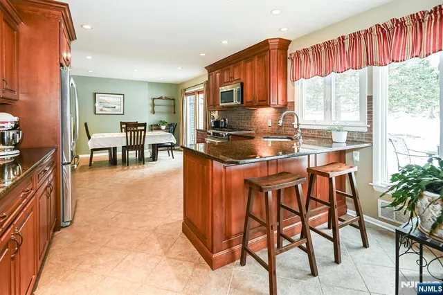 $699,911 | 45 Indian Road, Wayne, NJ 07470