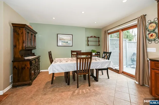 $699,911 | 45 Indian Road, Wayne, NJ 07470