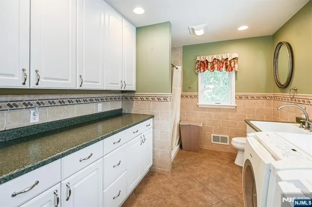 $699,911 | 45 Indian Road, Wayne, NJ 07470