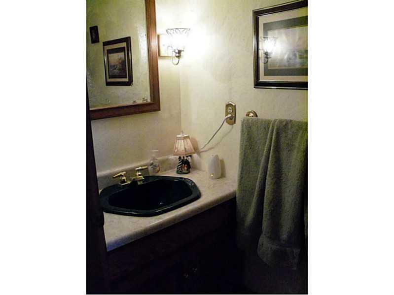 121 Rancindin Drive Butler, PA 16002 - Photo 21 of 25 Partial Bath.
