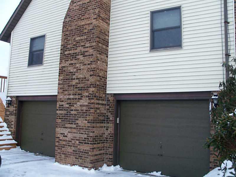 121 Rancindin Drive Butler, PA 16002 - Photo 24 of 25 Parking Lot/Garage. 2 car garage