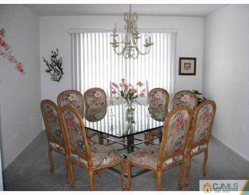 19 Woodmere Road North Brunswick, NJ 08902 - Photo 5 of 9 Gallery Image 5