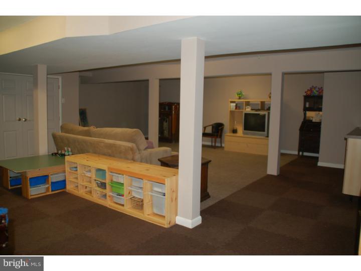 288 Davisville Road Warminster, PA 18974 - Photo 22 of 23 Basement - Finished