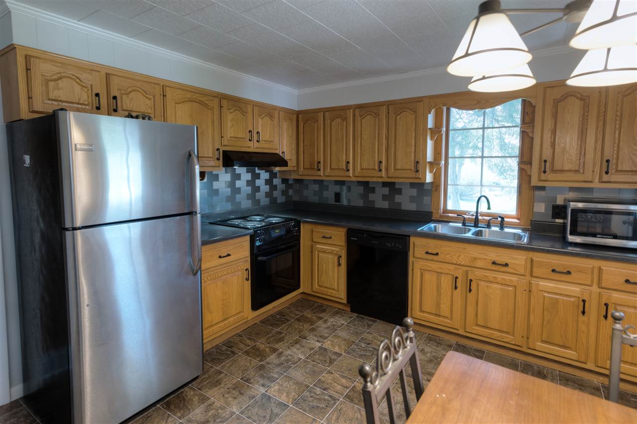 5954 Hazelett Road Fort Wayne, IN 46835 - Photo 3 of 16 Gallery Image 3