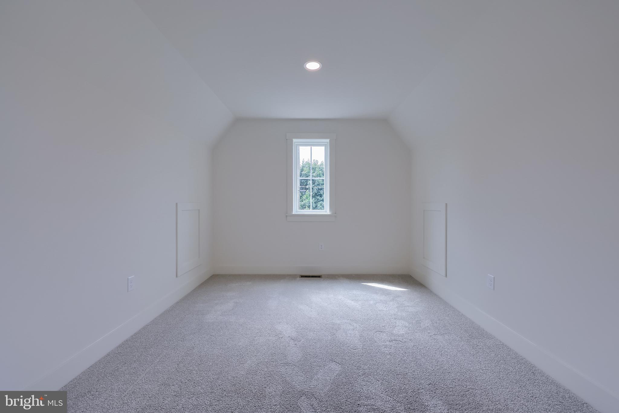 965 Royal Road Annville, PA 17003 - Photo 28 of 41 Sitting area in Primary Suite