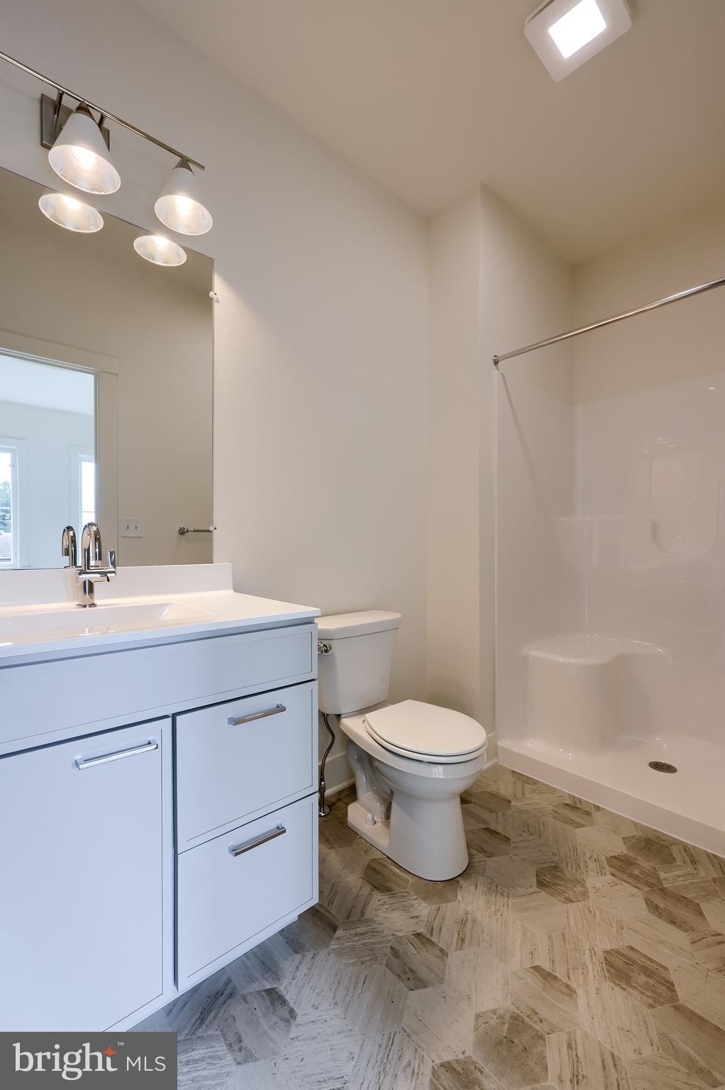 965 Royal Road Annville, PA 17003 - Photo 34 of 41 Private Bath for Bedroom 4