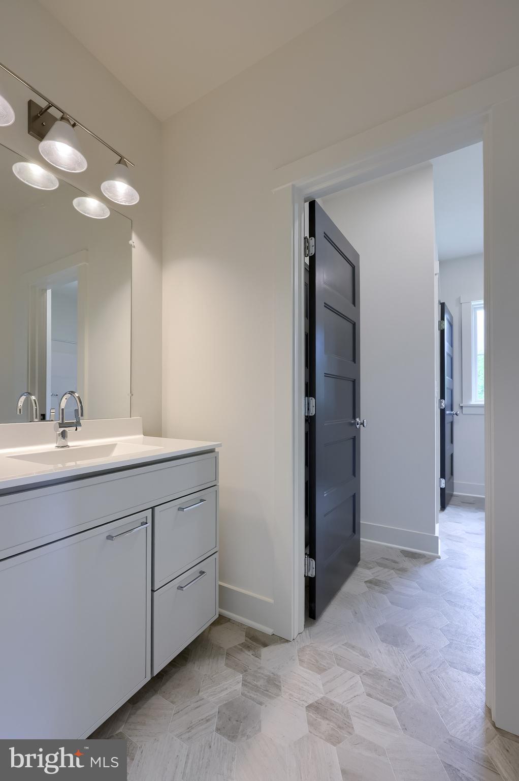 965 Royal Road Annville, PA 17003 - Photo 35 of 41 Jack & Jill Bath for Bedrooms 2 & 3