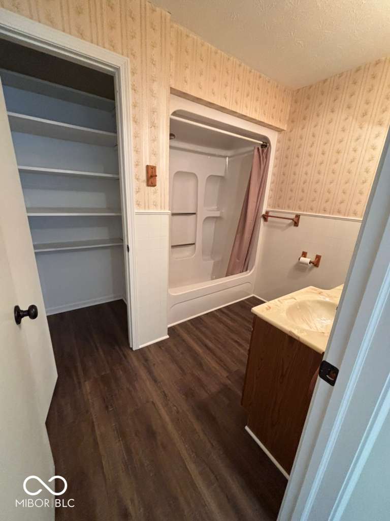 321 South Locust Street Morristown, IN 46161 - Photo 26 of 37