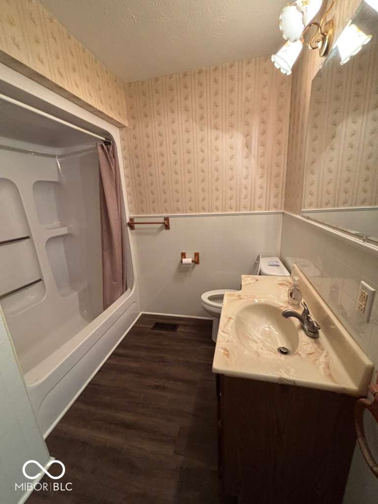 321 South Locust Street Morristown, IN 46161 - Photo 27 of 37