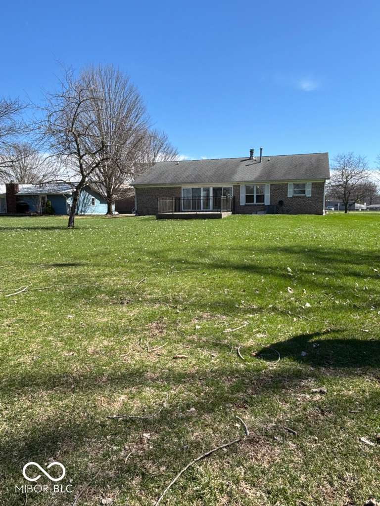 321 South Locust Street Morristown, IN 46161 - Photo 7 of 37