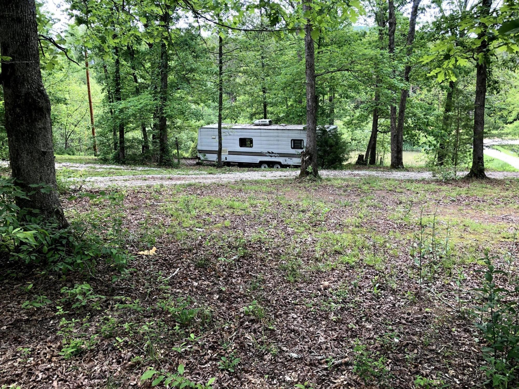 407 Roe Lane Winfield, TN 37892 - Photo 2 of 24